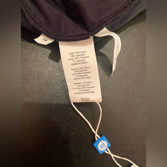 NWT Bleu Rod Beattie Woman’s Kore Scoop Neck One-Piece Black Swimsuit Size 10 - Picture 10 of 12